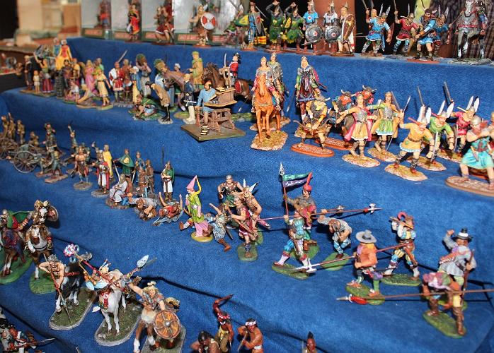 68_Figuren von Axel_Bruchhard.JPG